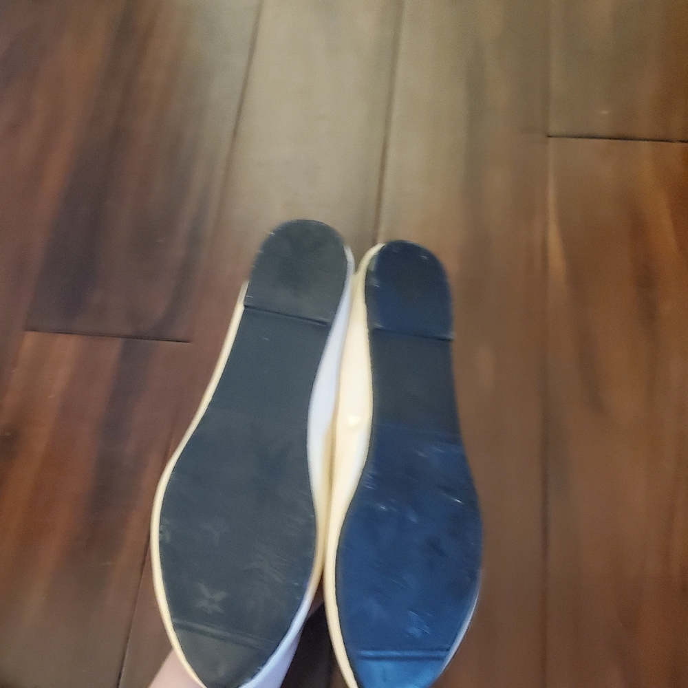 Shoes - Picture 3 of 3
